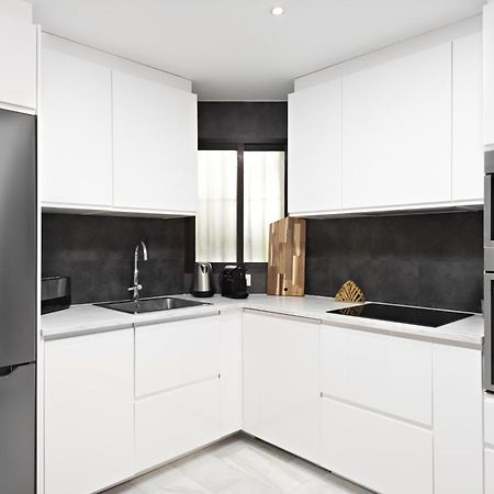 Two Bedroom Apartment In Puerto Banus With Terrace Marbella Buitenkant foto