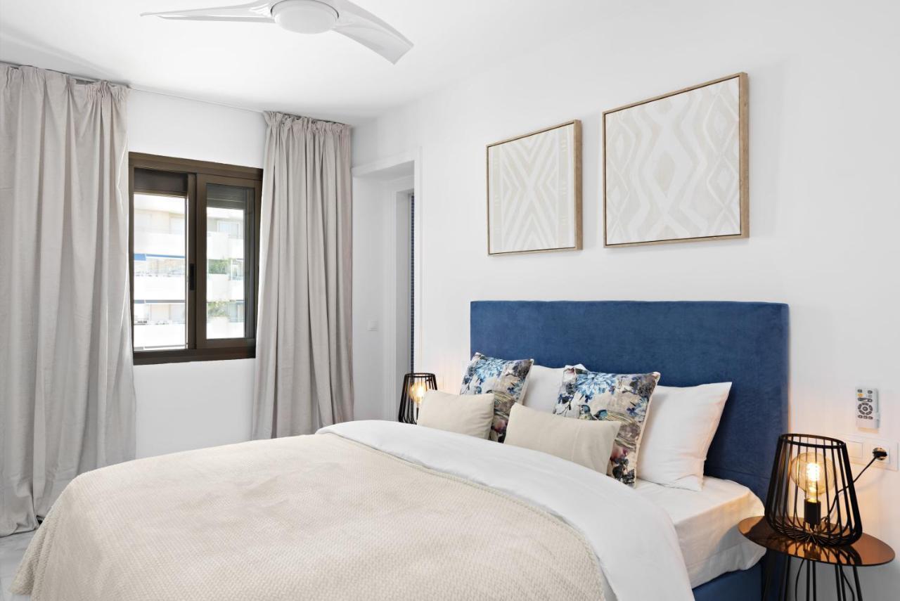 Two Bedroom Apartment In Puerto Banus With Terrace Marbella Buitenkant foto