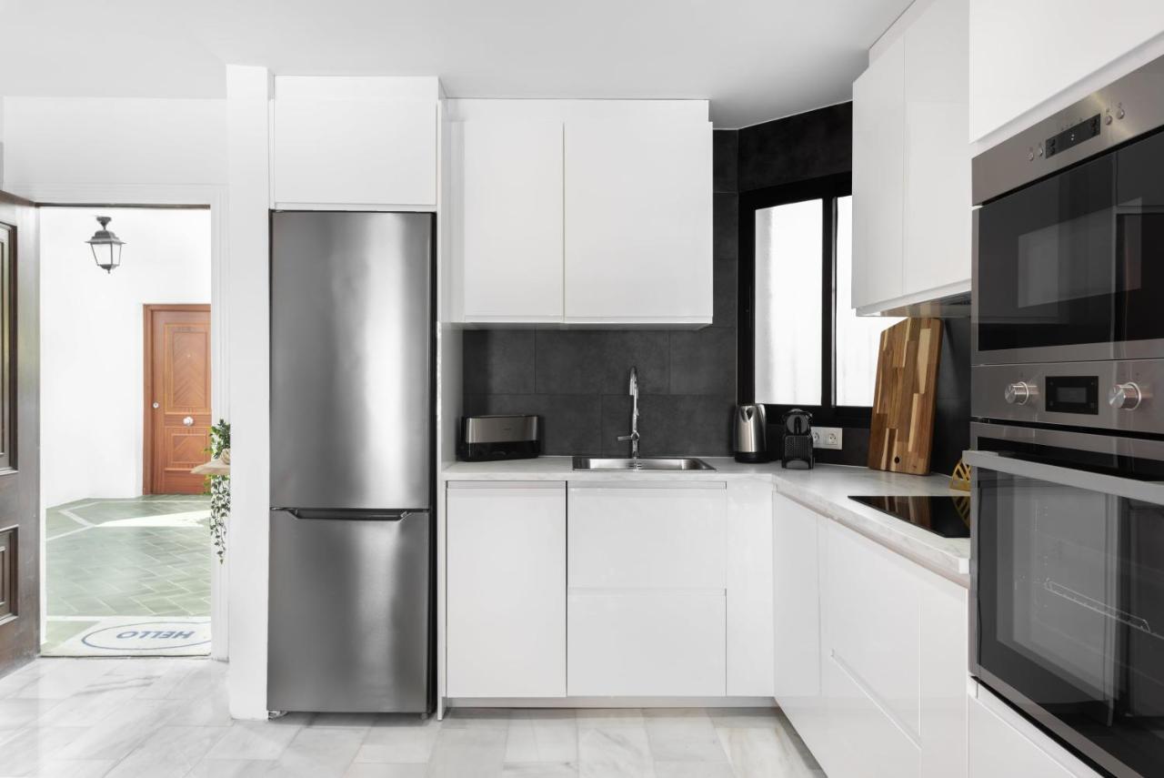 Two Bedroom Apartment In Puerto Banus With Terrace Marbella Buitenkant foto