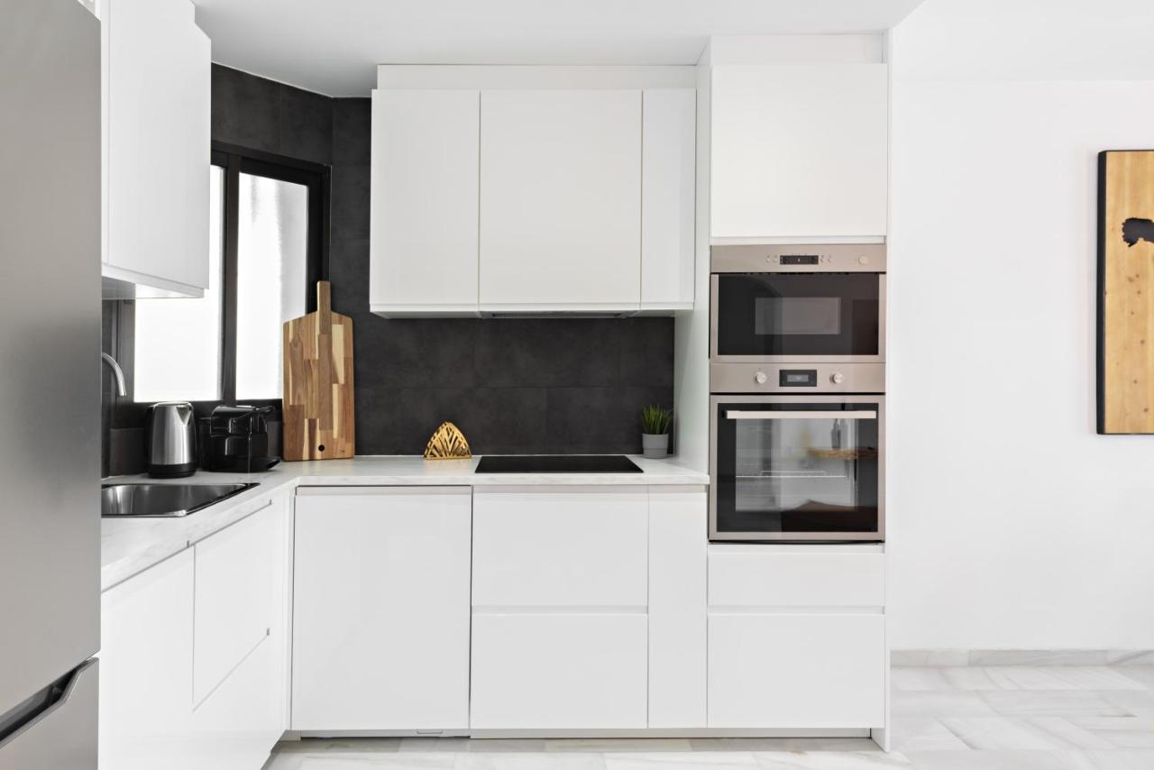 Two Bedroom Apartment In Puerto Banus With Terrace Marbella Buitenkant foto
