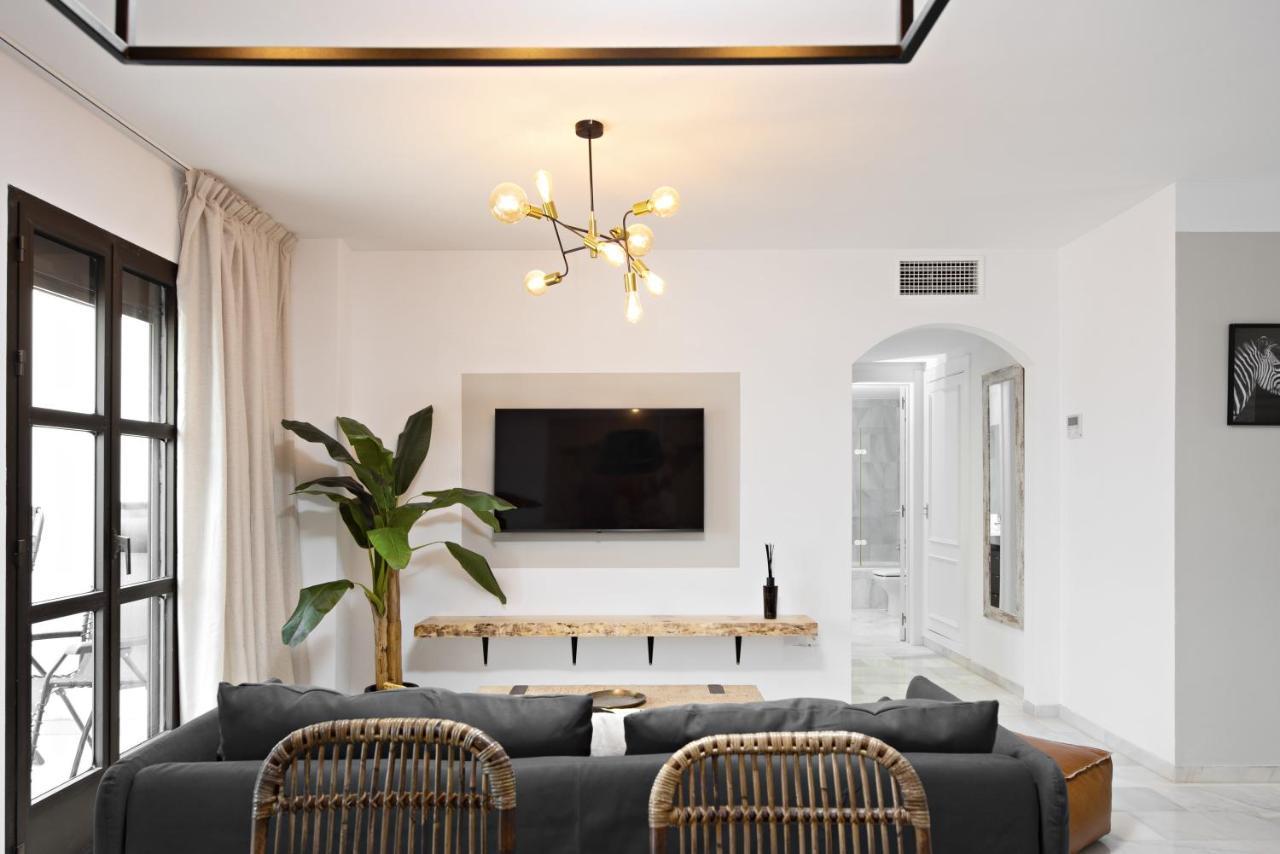 Two Bedroom Apartment In Puerto Banus With Terrace Marbella Buitenkant foto
